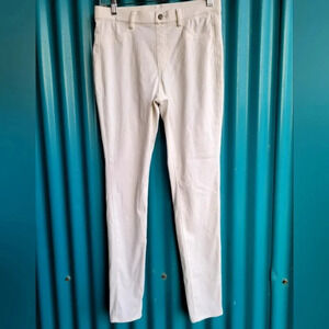 UNIQLO White  Pants Cotton Polyester Spandex Back Pockets Medium